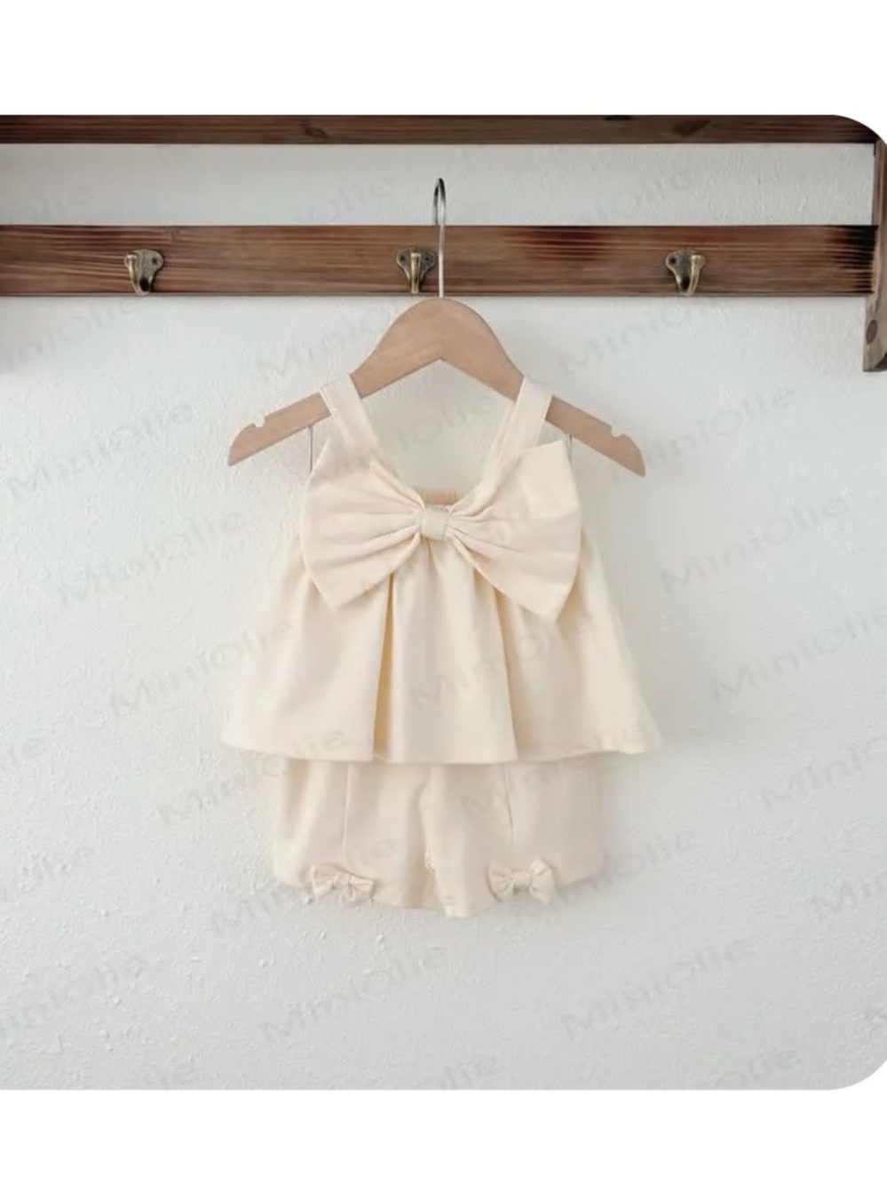 NWOT 2 Pieces Girls' Cream Bow-Front Matching Shorts Set